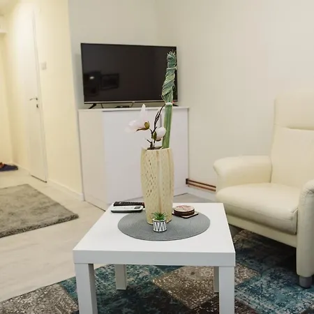 Apartment Dill